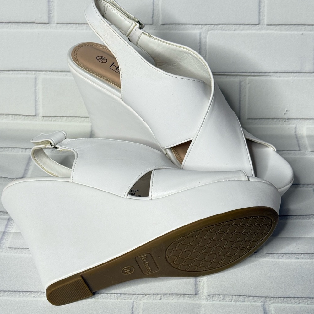 Hot Tomato White Women's Sandals - Picture 7 of 8